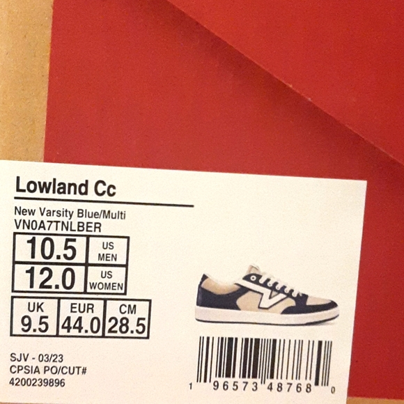 Vans Lowland Comfy Cush *NWT in Box* - Picture 11 of 11